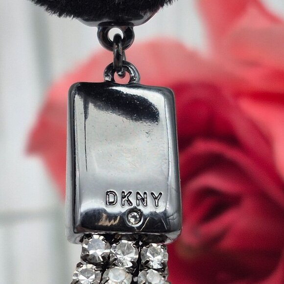 DKNY Gun Metal Crystal Chain Tassel Dangle Earrings Purple Iridescent 3.5" Prom - Picture 5 of 7